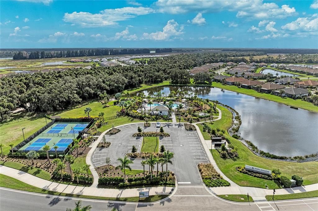 For Sale: $799,000 (3 beds, 3 baths, 2406 Square Feet)