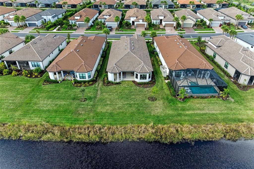 For Sale: $799,000 (3 beds, 3 baths, 2406 Square Feet)