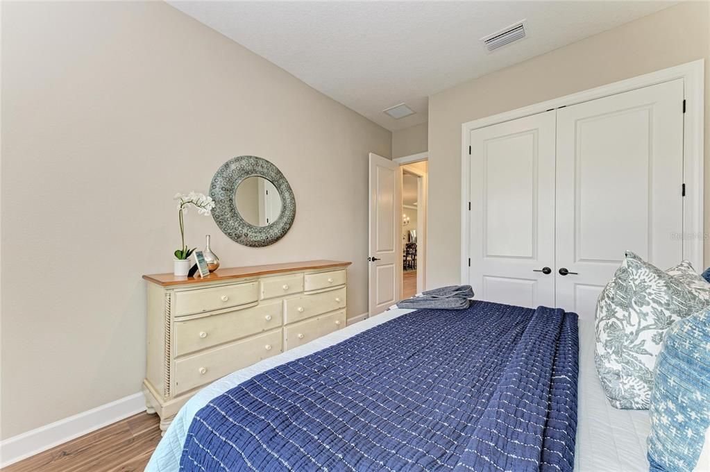 For Sale: $799,000 (3 beds, 3 baths, 2406 Square Feet)