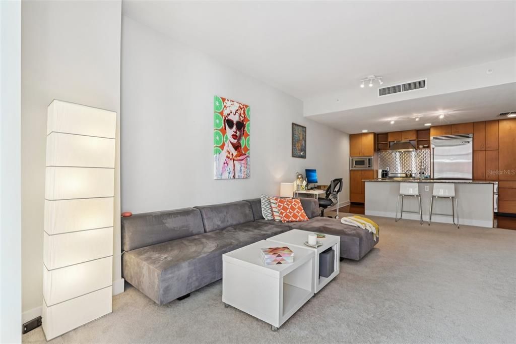 На продажу: $329,900 (1 спален, 1 ванн, 750 Квадратных фут)