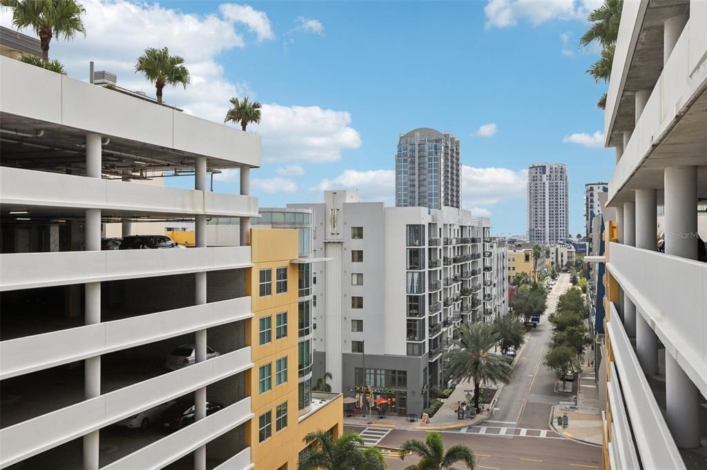 На продажу: $329,900 (1 спален, 1 ванн, 750 Квадратных фут)