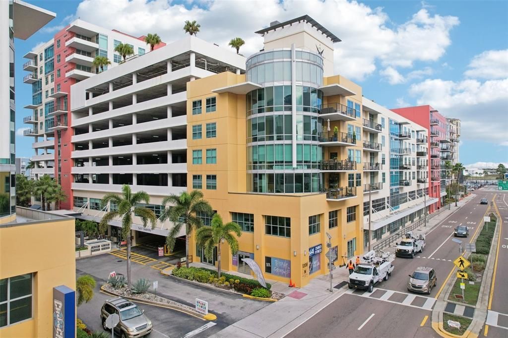 На продажу: $329,900 (1 спален, 1 ванн, 750 Квадратных фут)