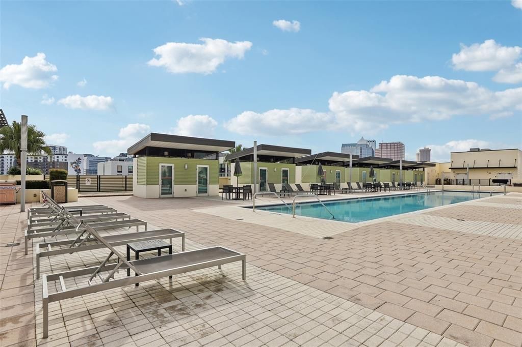 На продажу: $329,900 (1 спален, 1 ванн, 750 Квадратных фут)