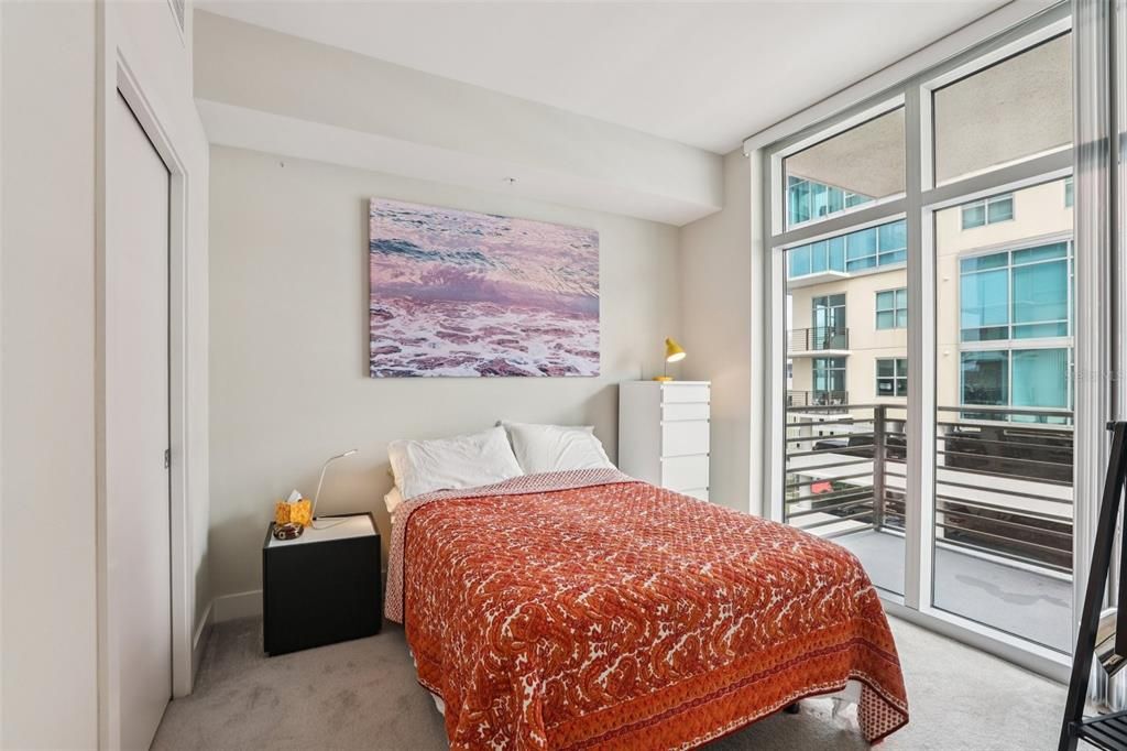 На продажу: $329,900 (1 спален, 1 ванн, 750 Квадратных фут)