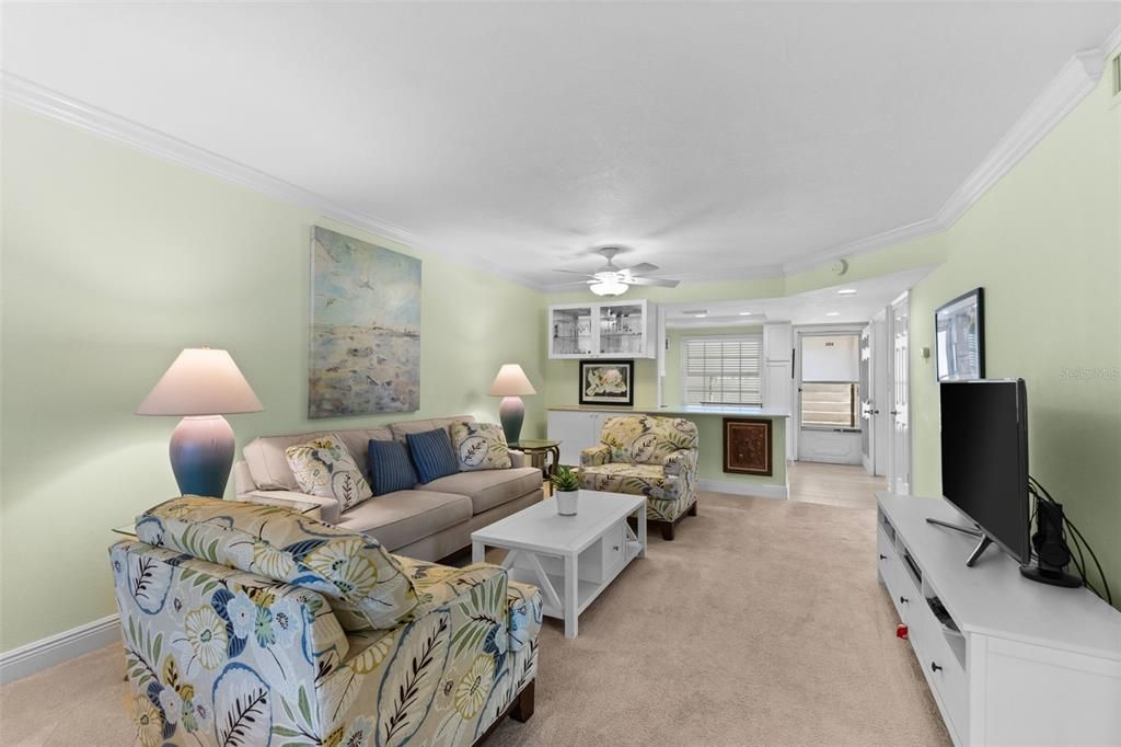 For Sale: $219,950 (2 beds, 2 baths, 1110 Square Feet)