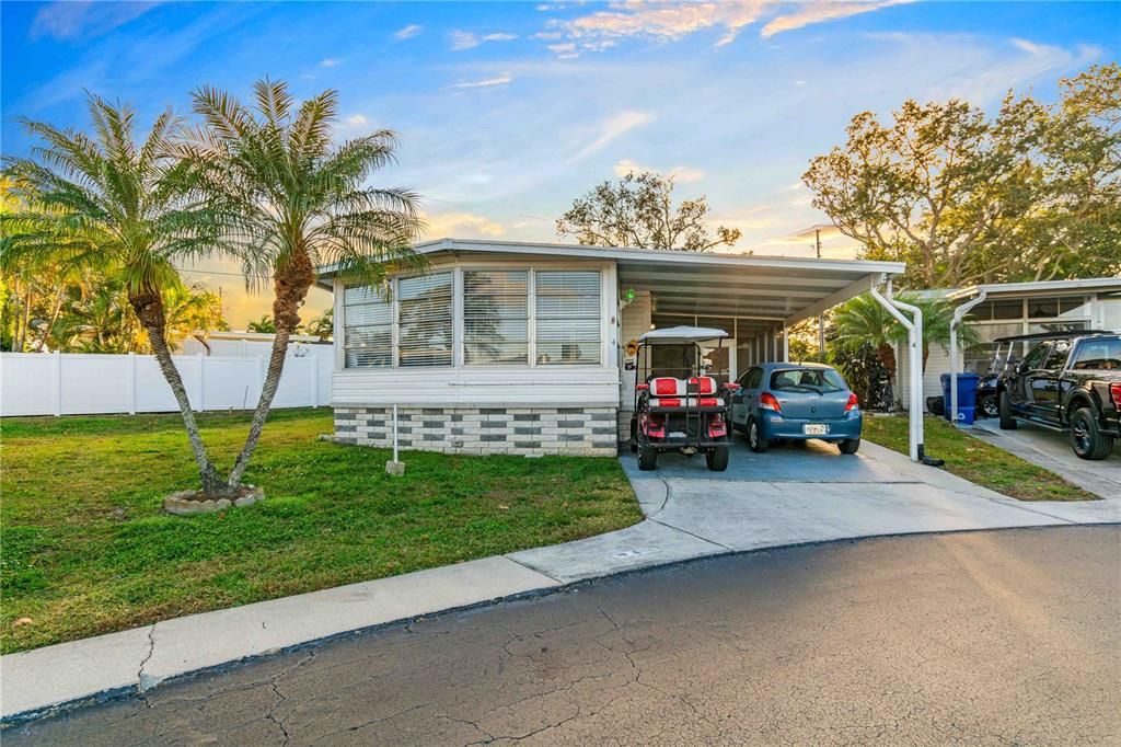 For Sale: $150,000 (2 beds, 2 baths, 800 Square Feet)