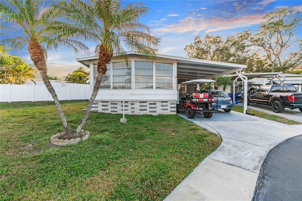 For Sale: $150,000 (2 beds, 2 baths, 800 Square Feet)