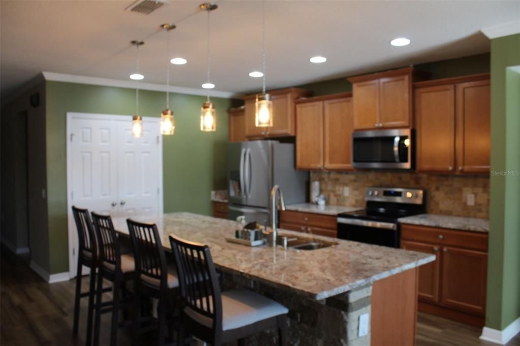 В аренду: $3,000 (3 спален, 2 ванн, 2138 Квадратных фут)