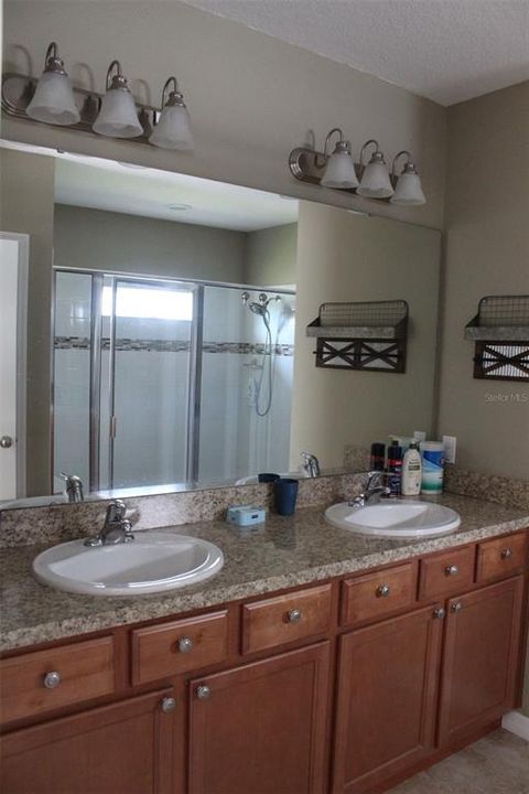 В аренду: $3,000 (3 спален, 2 ванн, 2138 Квадратных фут)