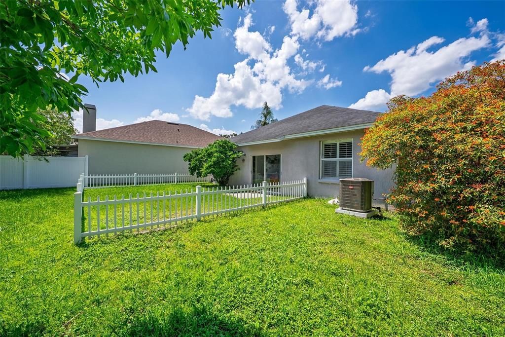 En Venta: $445,000 (4 camas, 2 baños, 1806 Pies cuadrados)