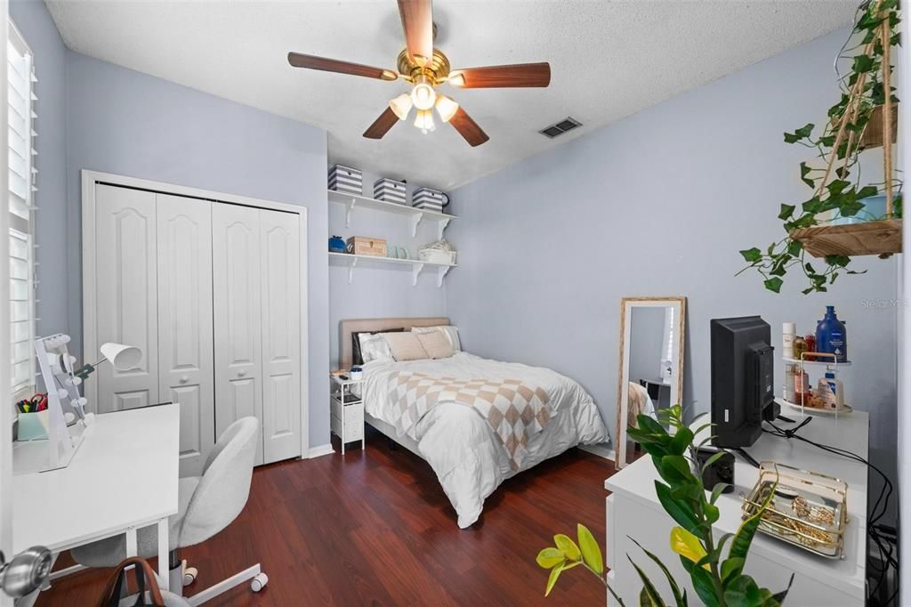 En Venta: $445,000 (4 camas, 2 baños, 1806 Pies cuadrados)