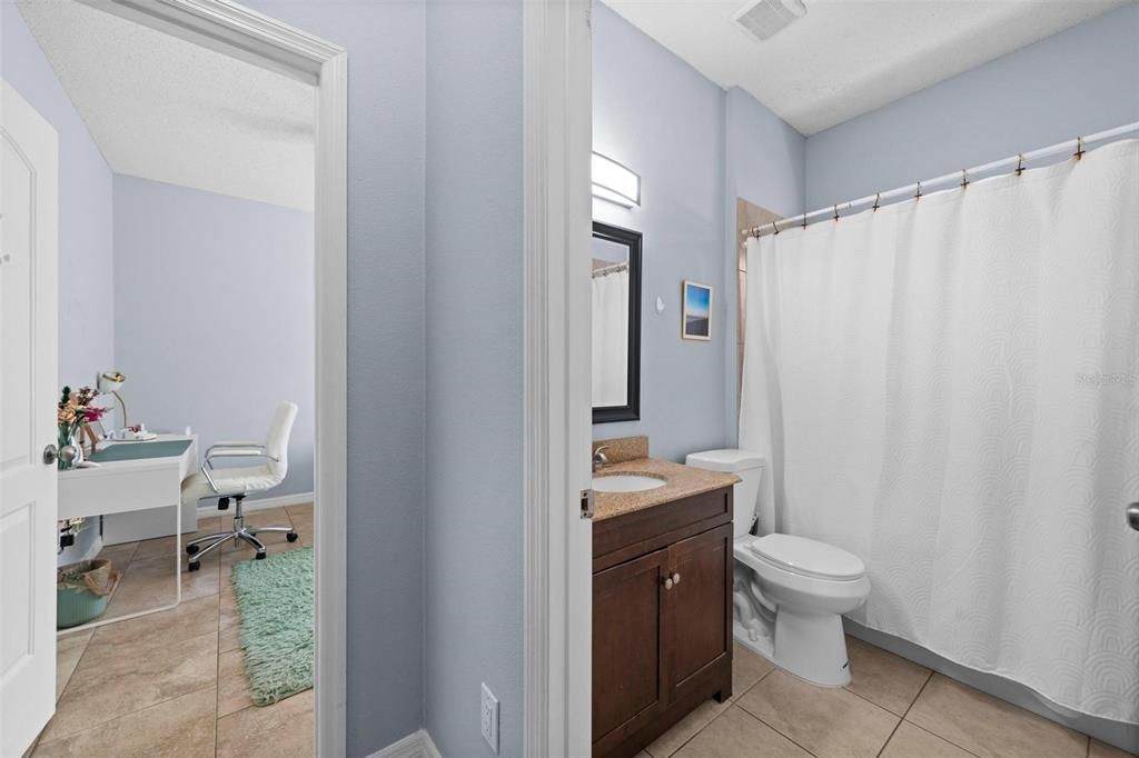 En Venta: $445,000 (4 camas, 2 baños, 1806 Pies cuadrados)