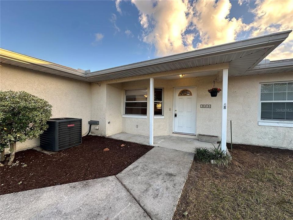 For Sale: $425,000 (5 beds, 4 baths, 2853 Square Feet)