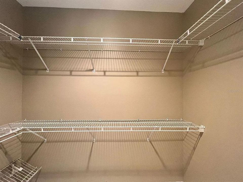 For Sale: $425,000 (5 beds, 4 baths, 2853 Square Feet)