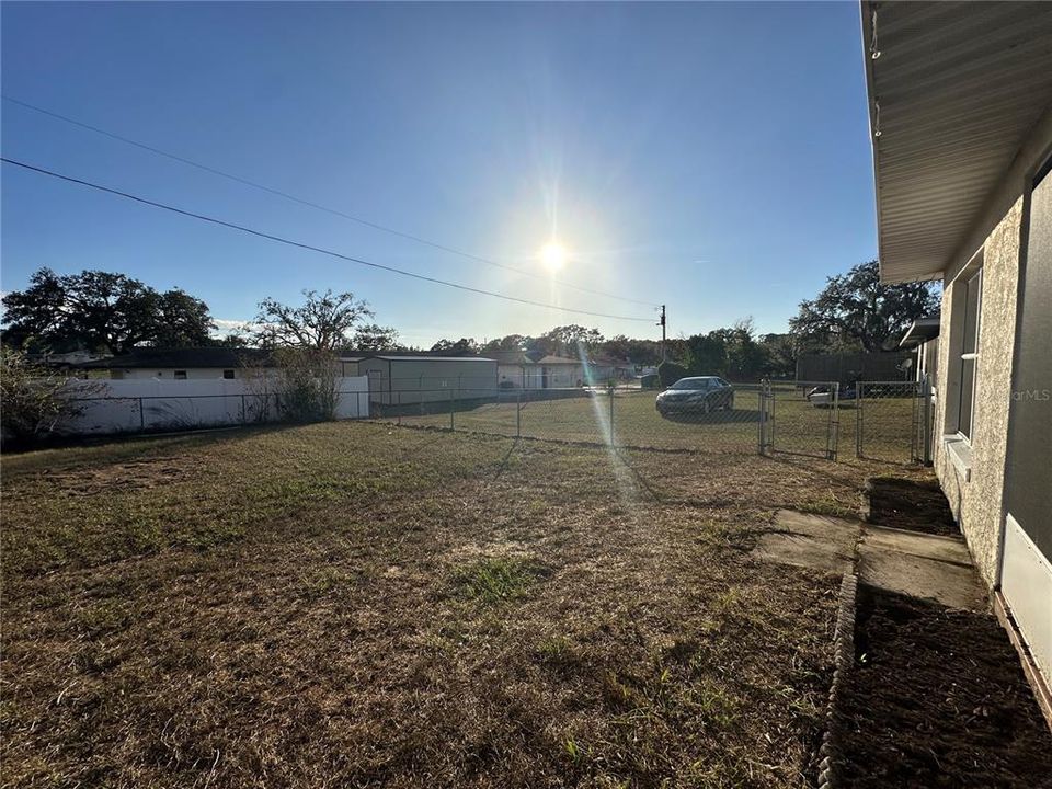 For Sale: $425,000 (5 beds, 4 baths, 2853 Square Feet)