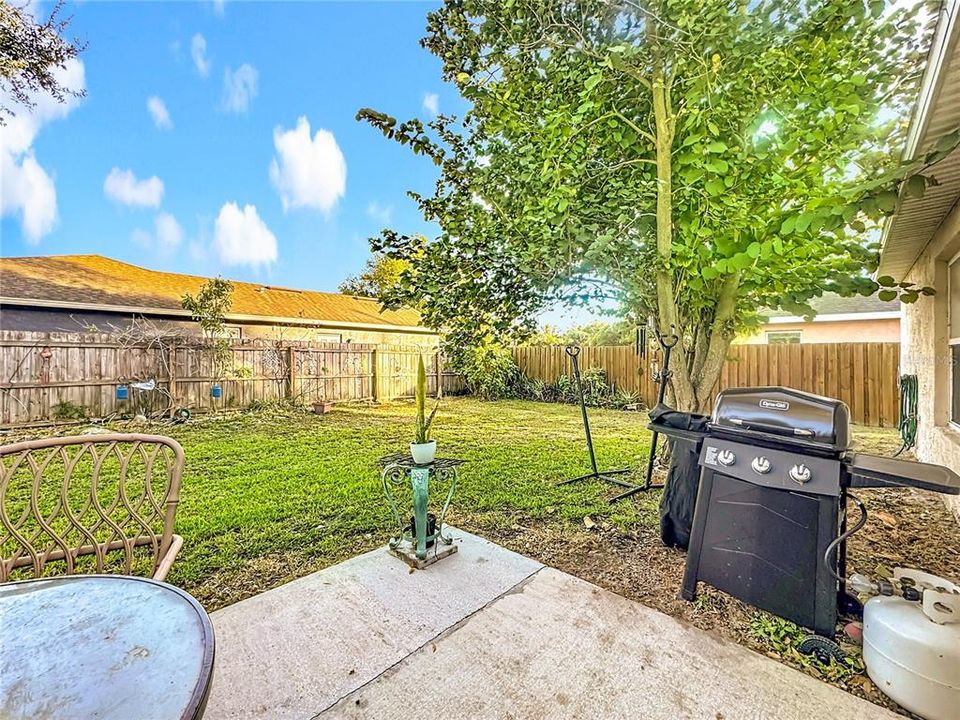 На продажу: $385,000 (4 спален, 2 ванн, 1605 Квадратных фут)