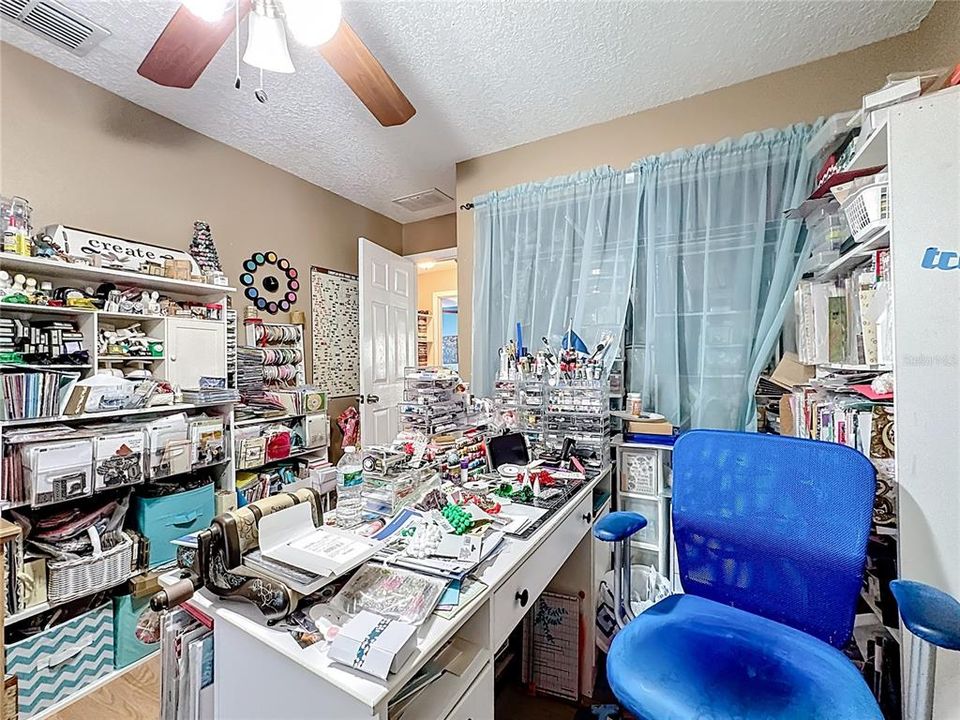 На продажу: $385,000 (4 спален, 2 ванн, 1605 Квадратных фут)