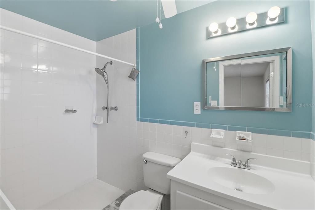 For Sale: $230,000 (2 beds, 2 baths, 1526 Square Feet)