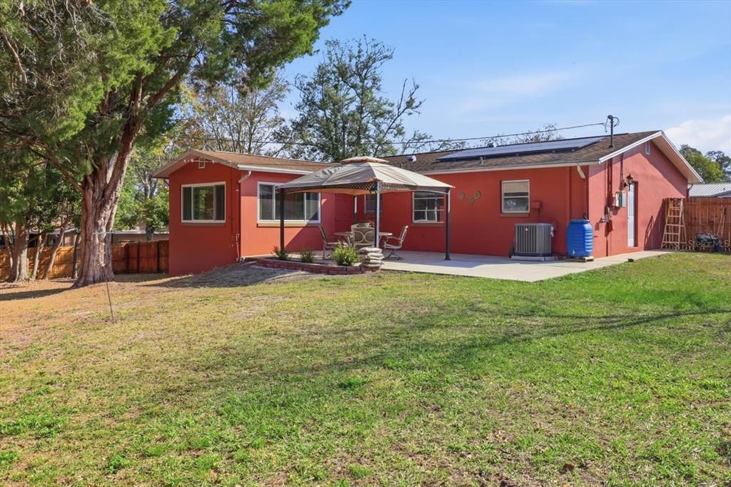 For Sale: $230,000 (2 beds, 2 baths, 1526 Square Feet)