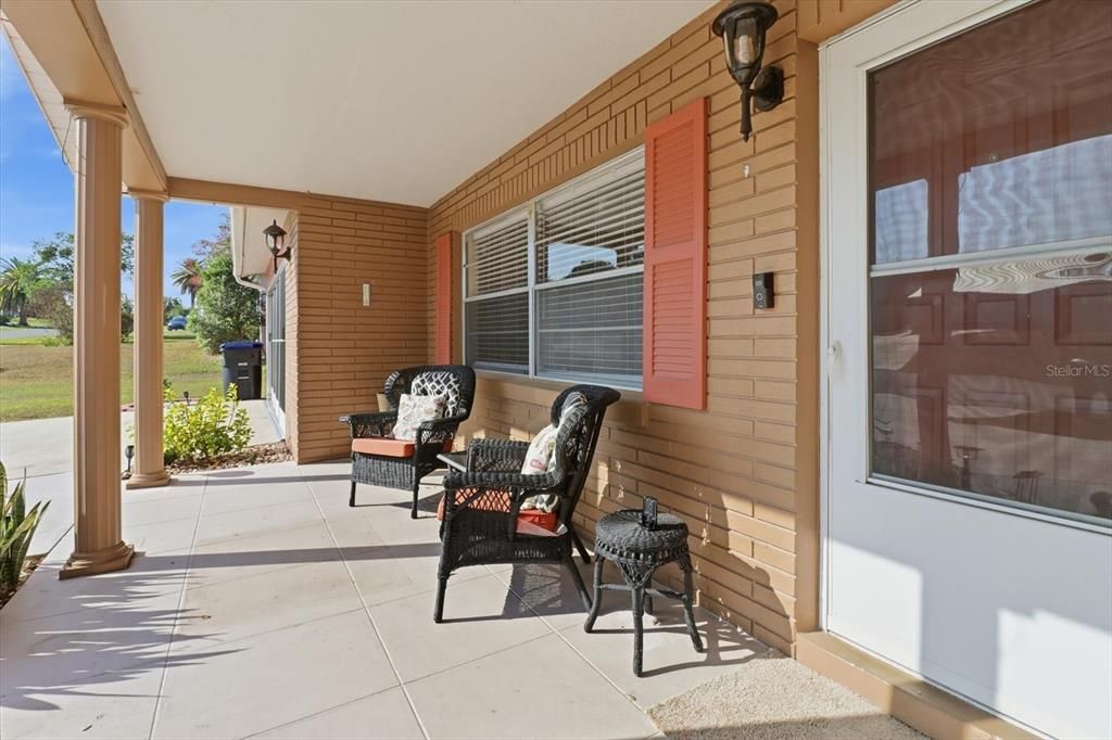 For Sale: $230,000 (2 beds, 2 baths, 1526 Square Feet)