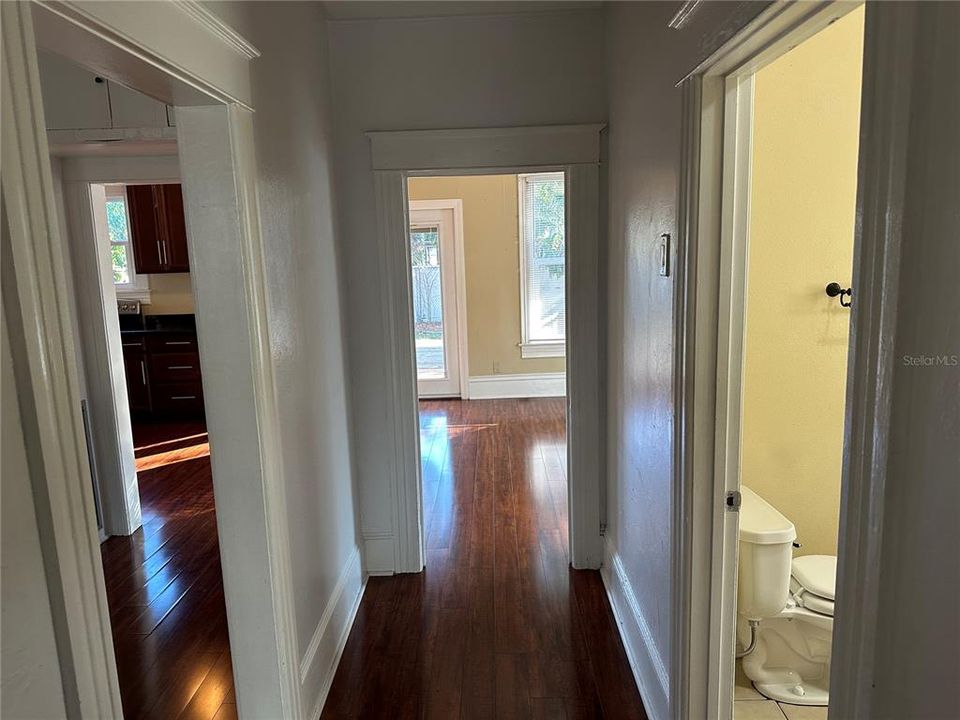 For Rent: $2,775 (2 beds, 1 baths, 1116 Square Feet)