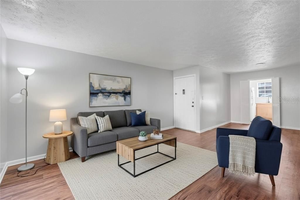 For Rent: $1,650 (2 beds, 1 baths, 1000 Square Feet)