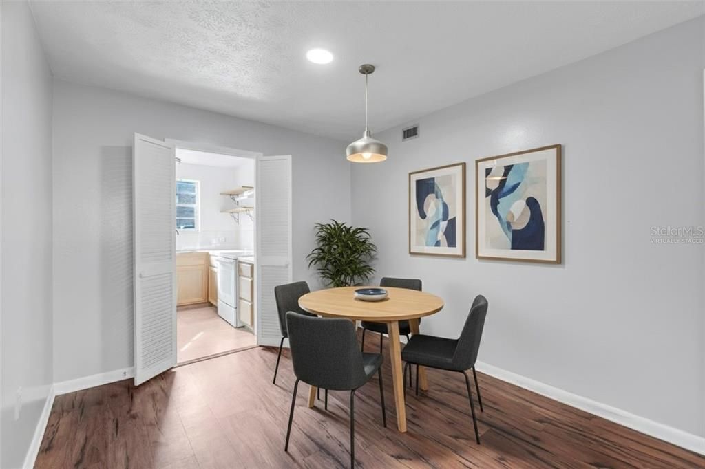 For Rent: $1,650 (2 beds, 1 baths, 1000 Square Feet)