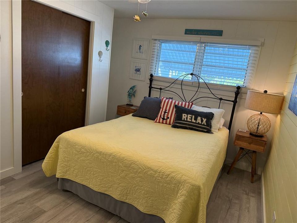 На продажу: $164,800 (2 спален, 2 ванн, 720 Квадратных фут)