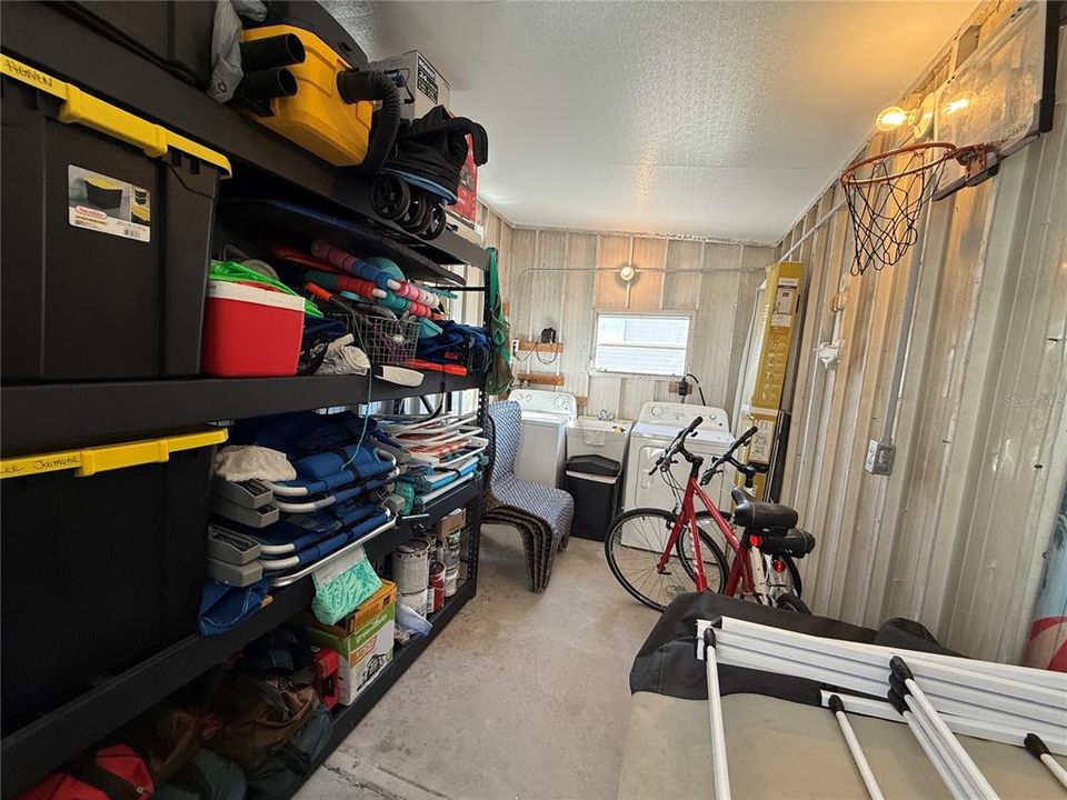 На продажу: $164,800 (2 спален, 2 ванн, 720 Квадратных фут)