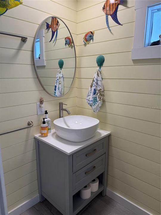 На продажу: $164,800 (2 спален, 2 ванн, 720 Квадратных фут)