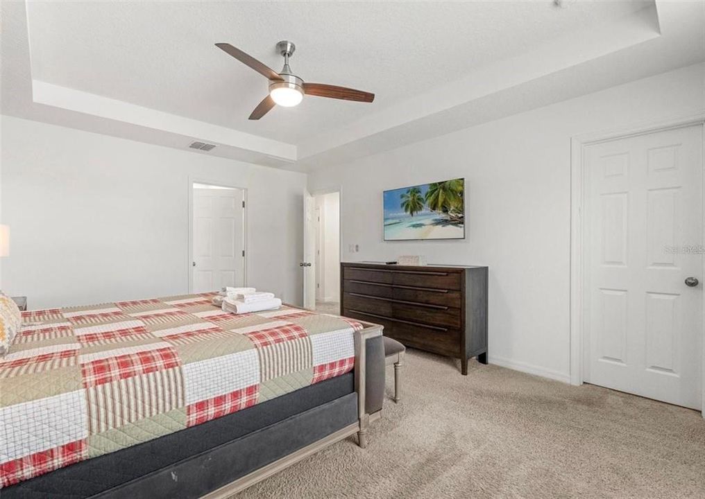 待售: $499,900 (4 贝兹, 4 浴室, 2090 平方英尺)