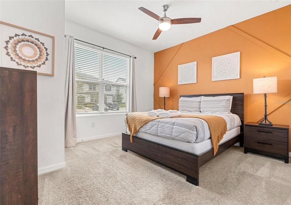 待售: $499,900 (4 贝兹, 4 浴室, 2090 平方英尺)