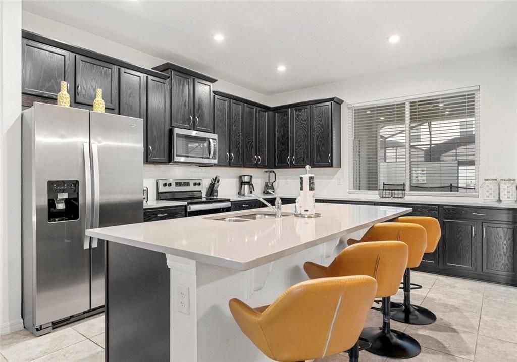 待售: $499,900 (4 贝兹, 4 浴室, 2090 平方英尺)