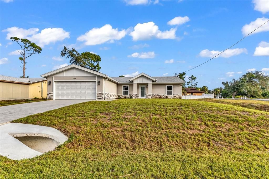 For Rent: $1,950 (3 beds, 2 baths, 1620 Square Feet)