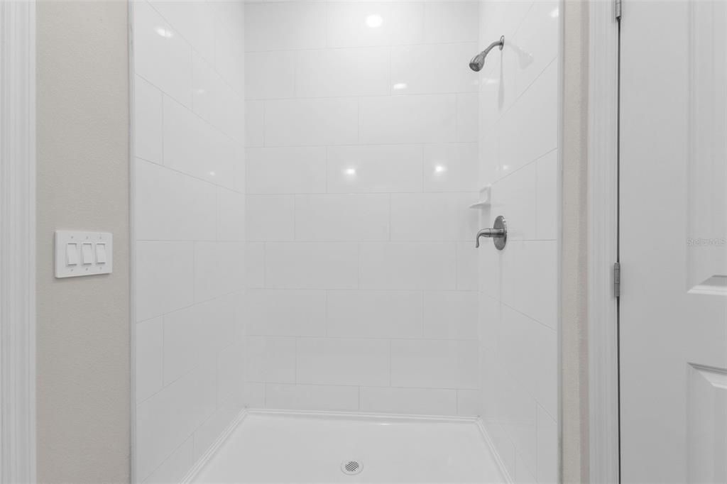 For Rent: $1,950 (3 beds, 2 baths, 1620 Square Feet)