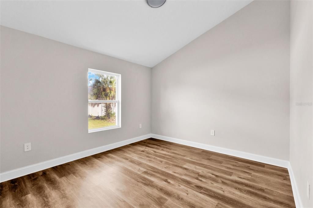 For Rent: $1,950 (3 beds, 2 baths, 1620 Square Feet)