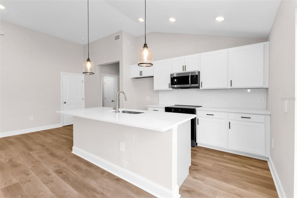 For Rent: $1,950 (3 beds, 2 baths, 1620 Square Feet)