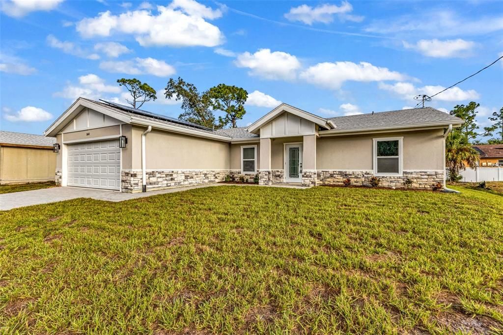 For Rent: $1,950 (3 beds, 2 baths, 1620 Square Feet)