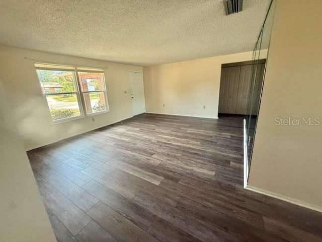 En Venta: $565,000 (3 camas, 2 baños, 1554 Pies cuadrados)