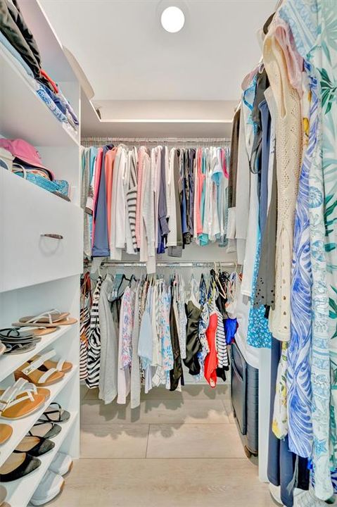 待售: $419,000 (2 贝兹, 2 浴室, 1329 平方英尺)