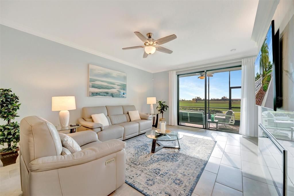 待售: $419,000 (2 贝兹, 2 浴室, 1329 平方英尺)