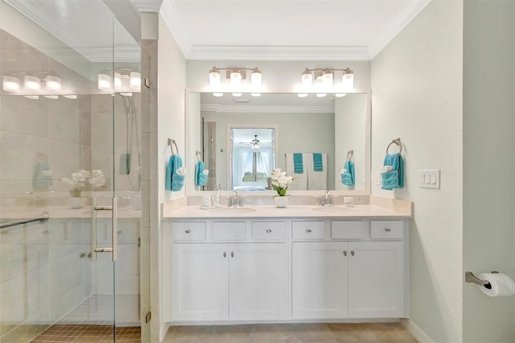 待售: $419,000 (2 贝兹, 2 浴室, 1329 平方英尺)