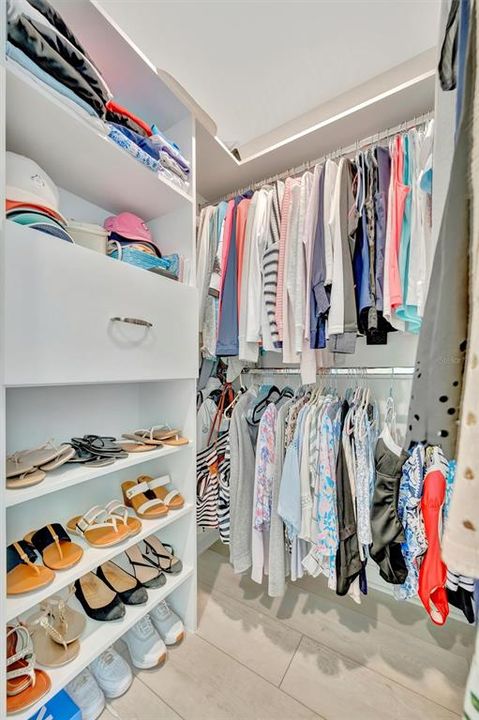 待售: $419,000 (2 贝兹, 2 浴室, 1329 平方英尺)