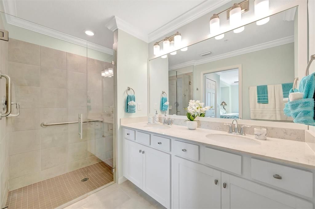 待售: $419,000 (2 贝兹, 2 浴室, 1329 平方英尺)