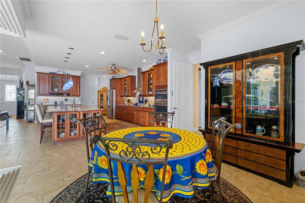 For Sale: $1,325,000 (4 beds, 3 baths, 2802 Square Feet)