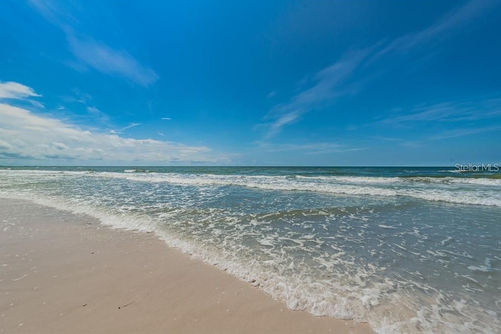 For Sale: $1,350,000 (0.17 acres)