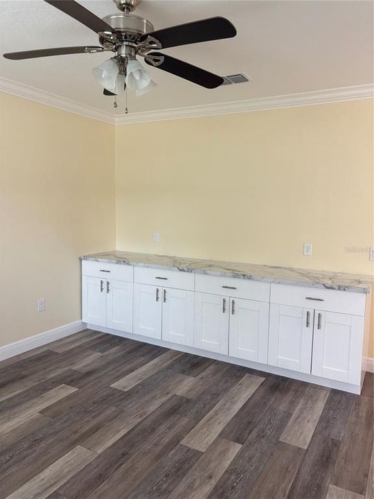 В аренду: $2,300 (3 спален, 2 ванн, 2086 Квадратных фут)