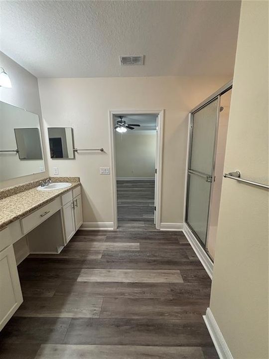 В аренду: $2,300 (3 спален, 2 ванн, 2086 Квадратных фут)