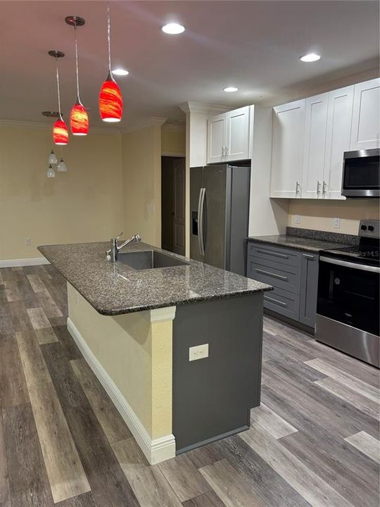 В аренду: $2,300 (3 спален, 2 ванн, 2086 Квадратных фут)