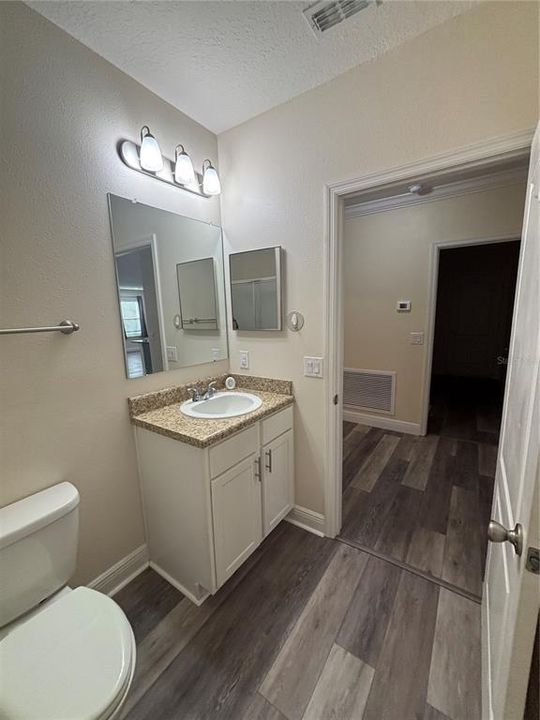 В аренду: $2,300 (3 спален, 2 ванн, 2086 Квадратных фут)